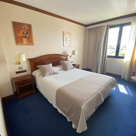 Hotel Villa De Almazán Extérieur photo