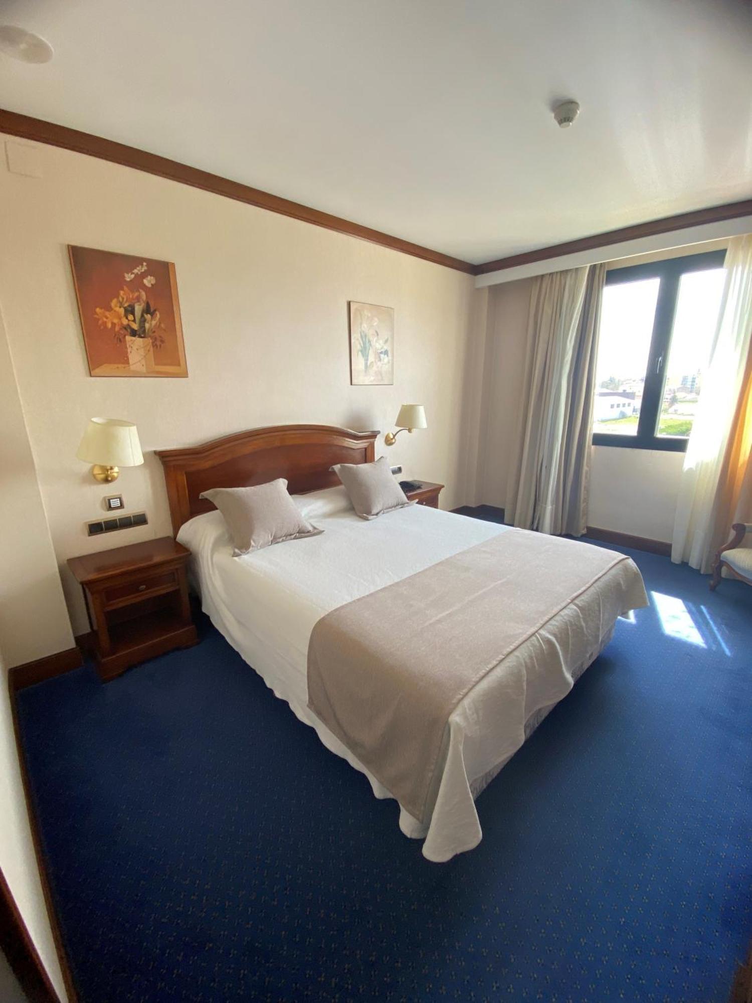 Hotel Villa De Almazán Extérieur photo