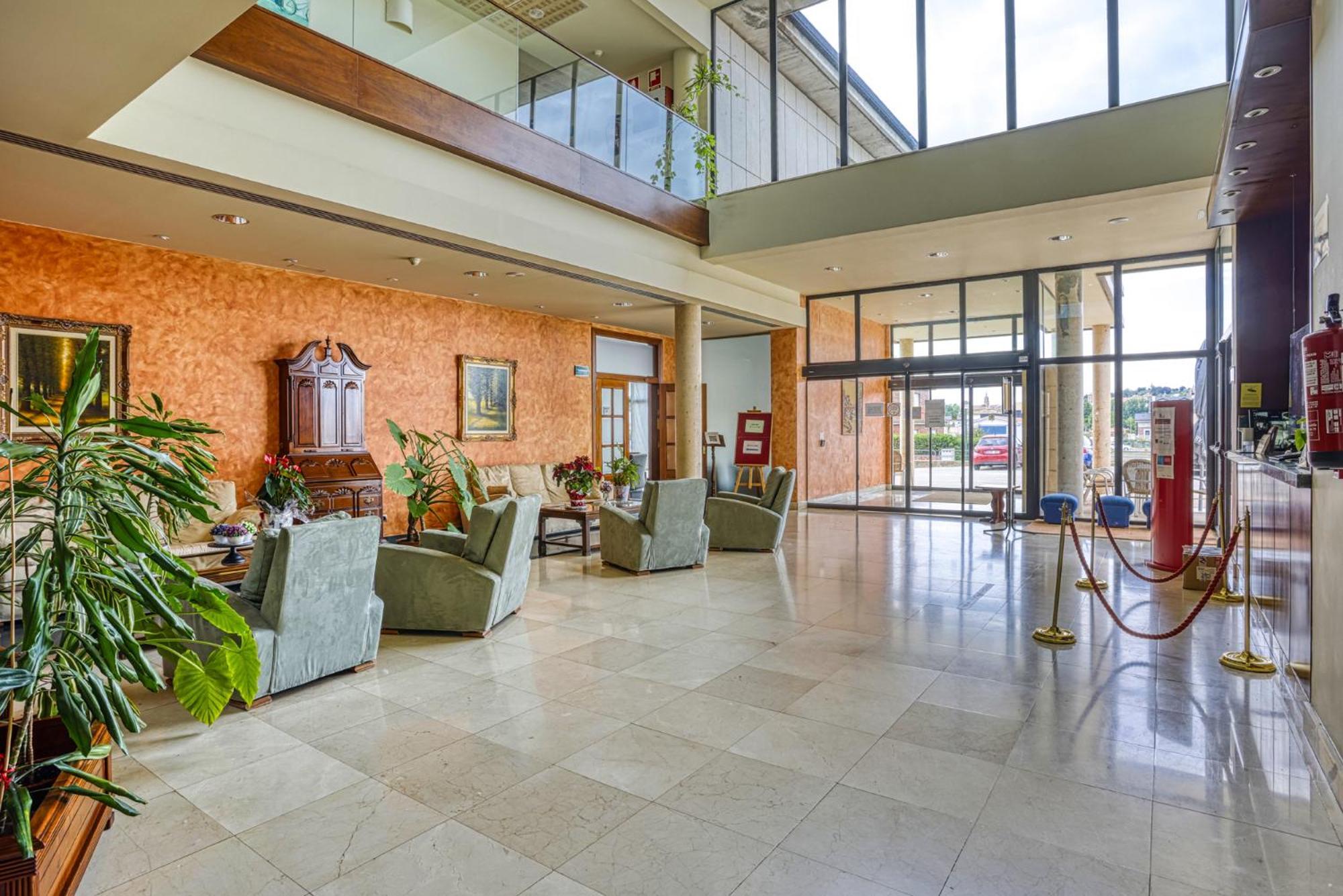Hotel Villa De Almazán Extérieur photo