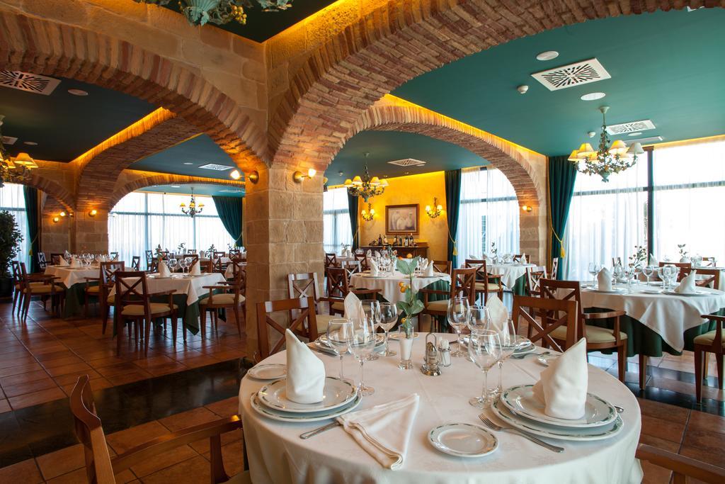 Hotel Villa De Almazán Extérieur photo